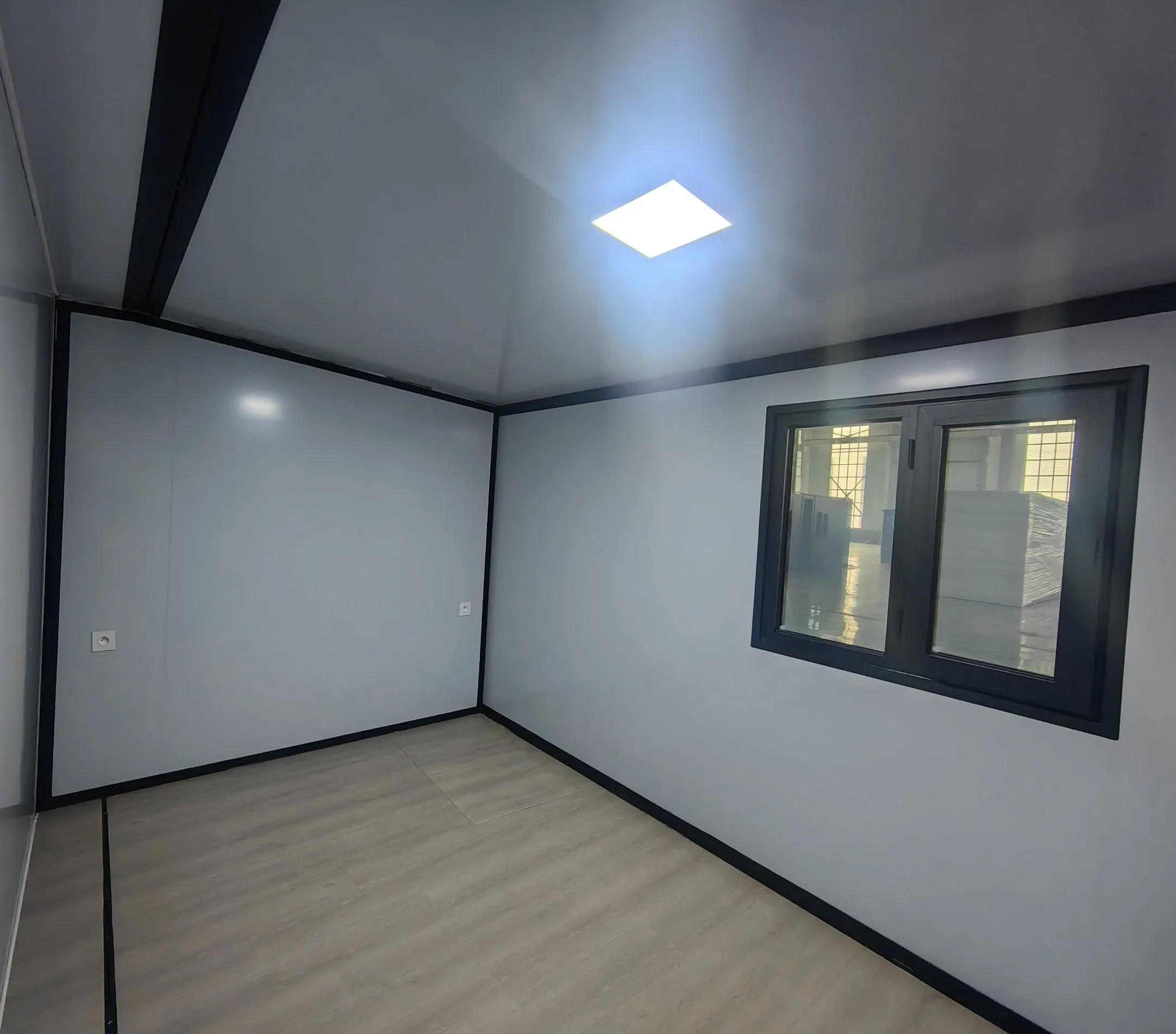Stylish Expandable Container Home Modern Modular Tiny House for Vacation Rentals