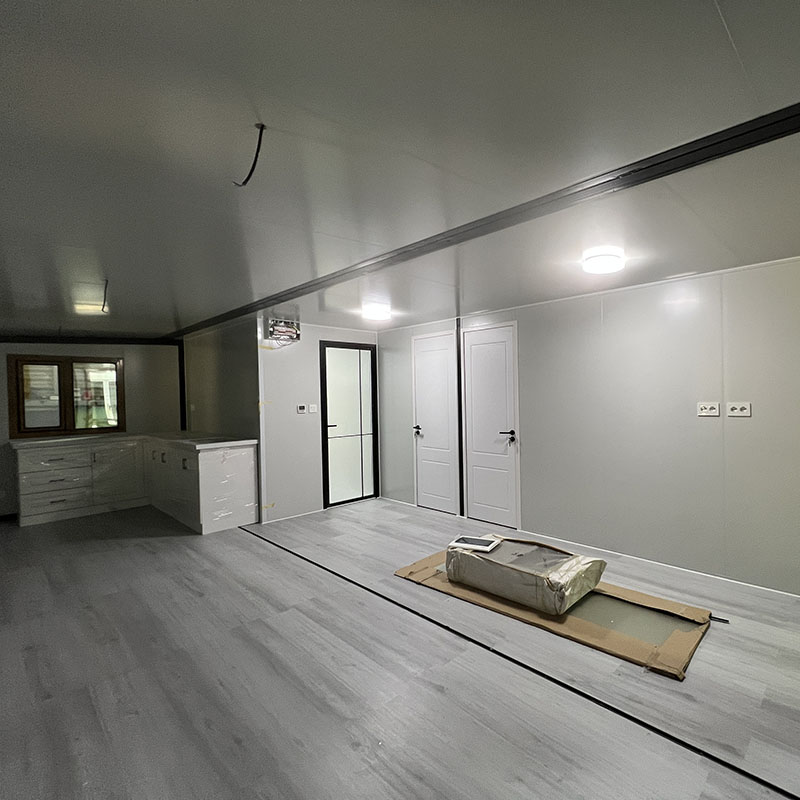 Wholesale Waterproof Expandable Foldable Prefab Container House Insulated Luxury Tiny Expand Villa For Construction Site Office