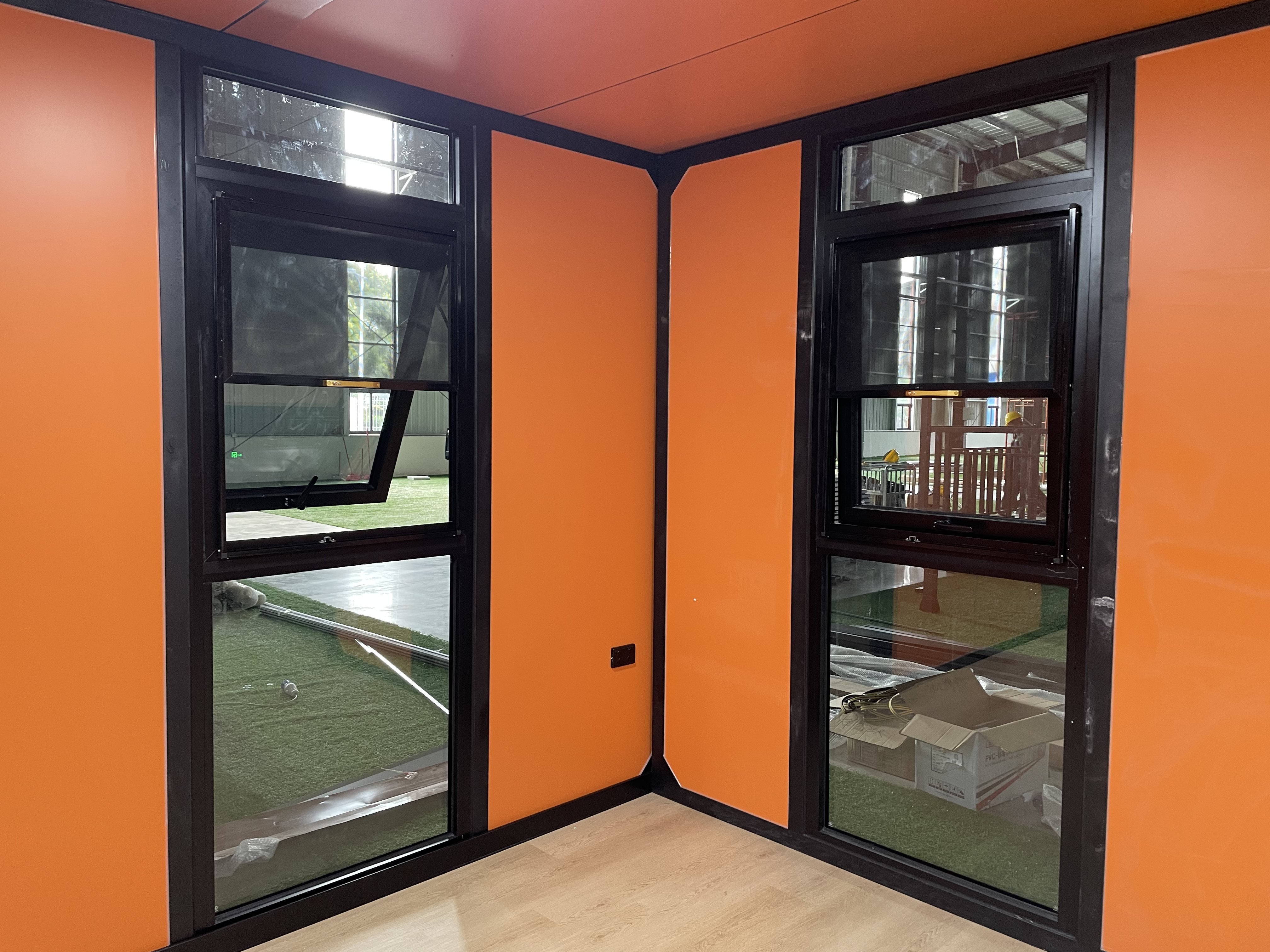 Australia Prefab Container House Customized for Living Expandable Tiny Home Windproof Whole-room Customization Apartment Hotel