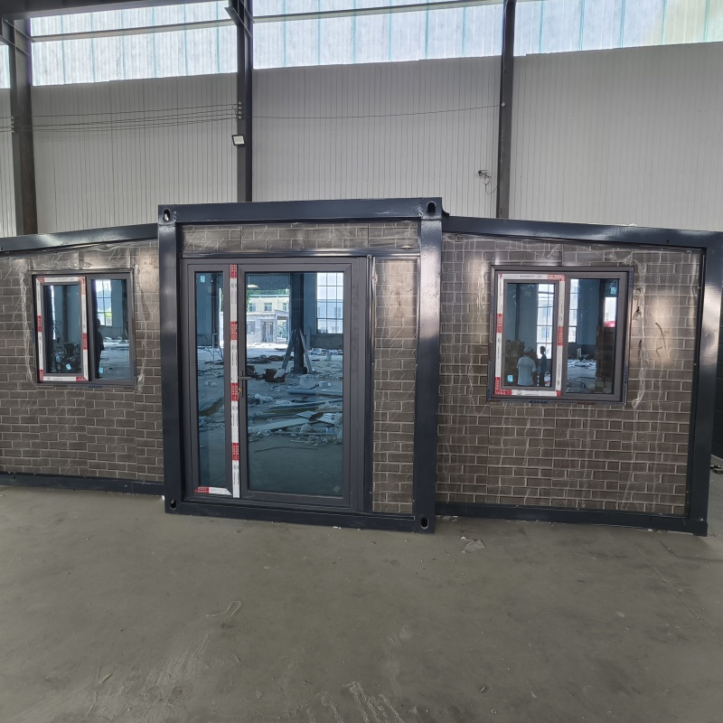 Rapid Setup Expandable Container Housing for Instant Living