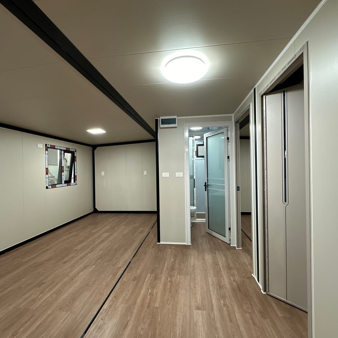 Large Space Double Side Wing Expandable Container House Open Plan Interior Modern Fold Out Prefab House for Family Living
