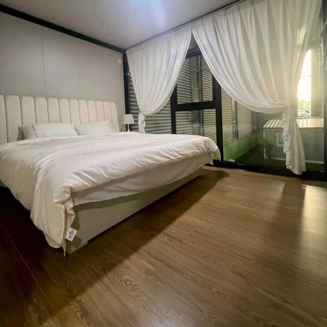Prefabricated Modular House Expandable Container House for Weekend Getaway or Vacation Cabin