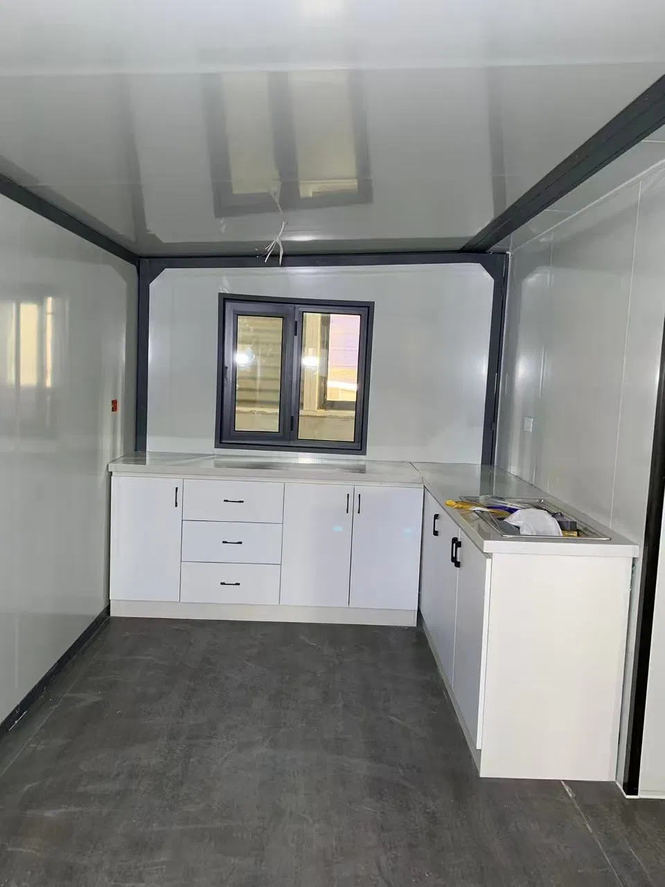 Customized Fast Installation Space Module Residential Mobile Housing Space-Saving with Good Service