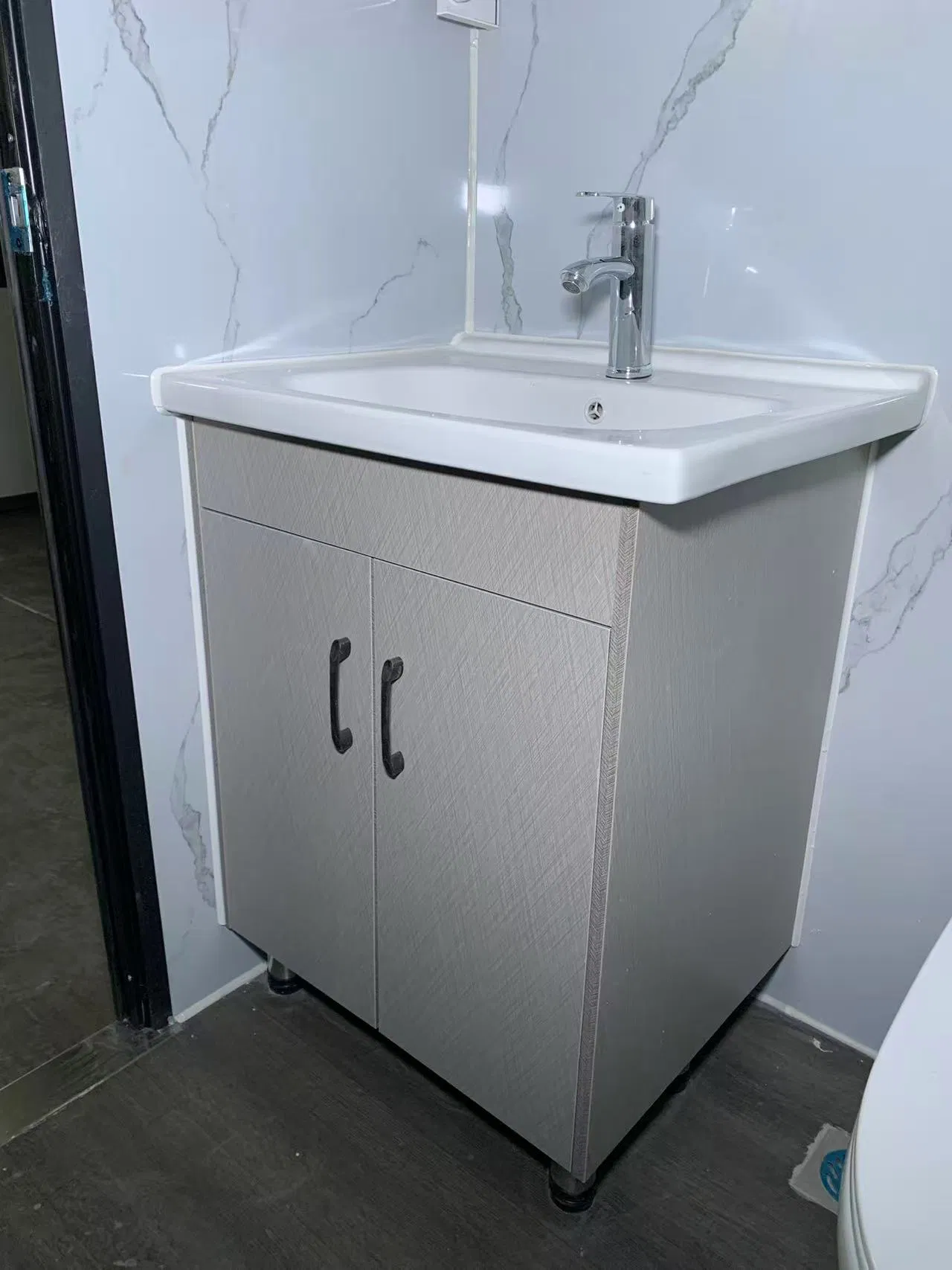 Thermal &amp; Sound Insulation Waterproof Customized Integrated Workforce Accommodation Space-Saving with Good Service