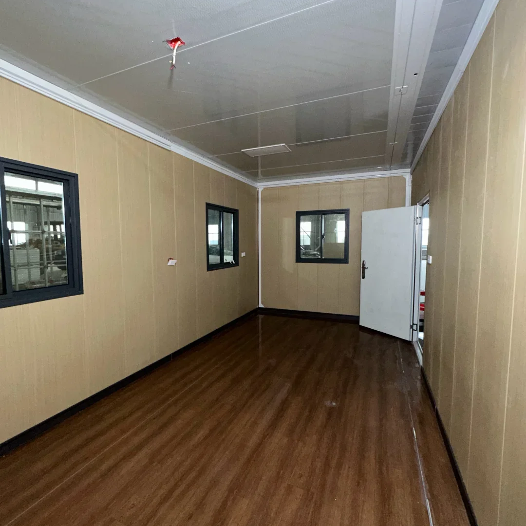 Double-wing Expandable Container House 20/40ft Prefab Folding Home 3 Bedrooms Steel Frame for Family Resort Villa