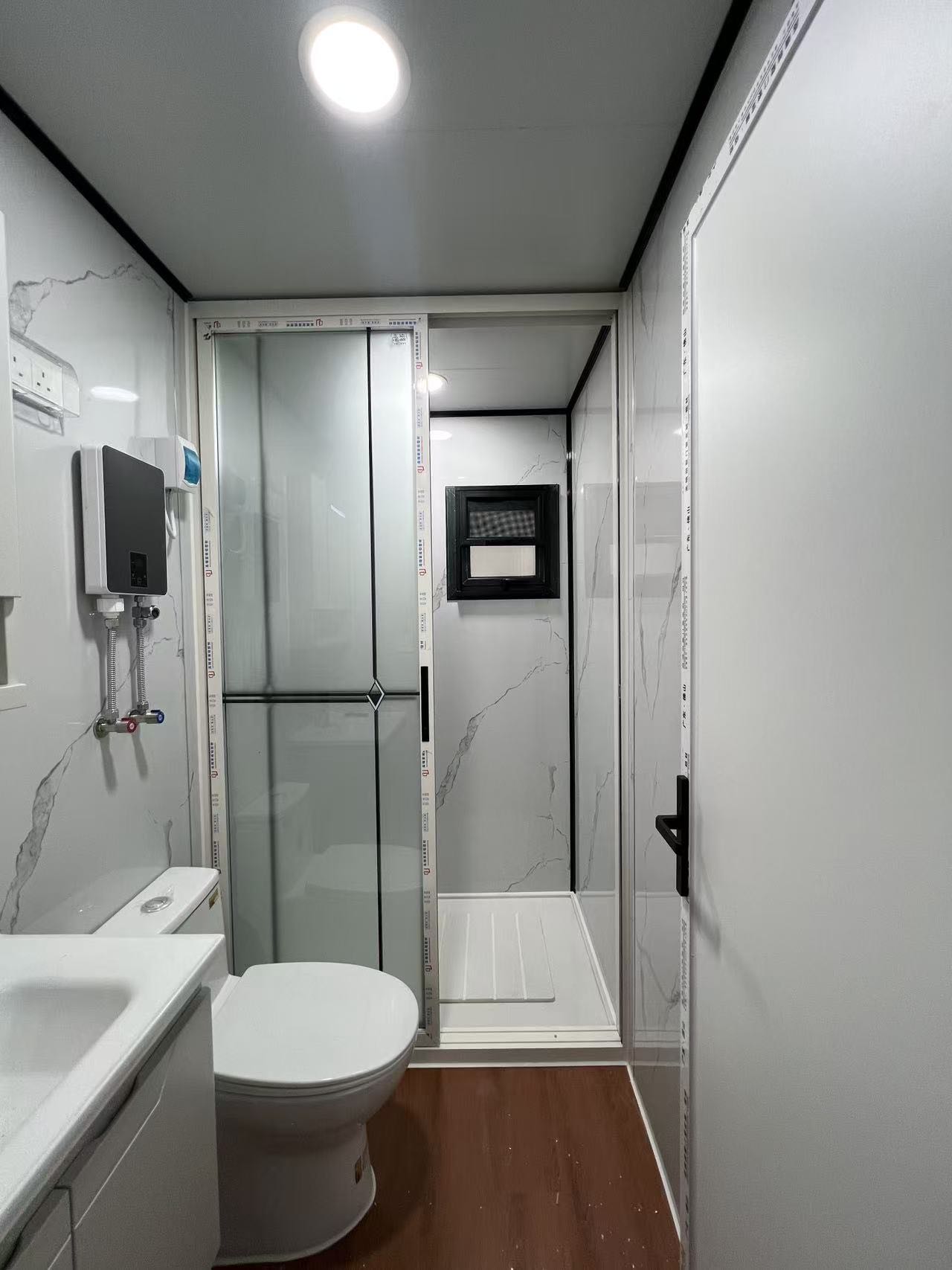 Safe Shock Resistant Expandable Mobile Home for Disaster Emergency Shelter Refuge Room and Relief Accommodation