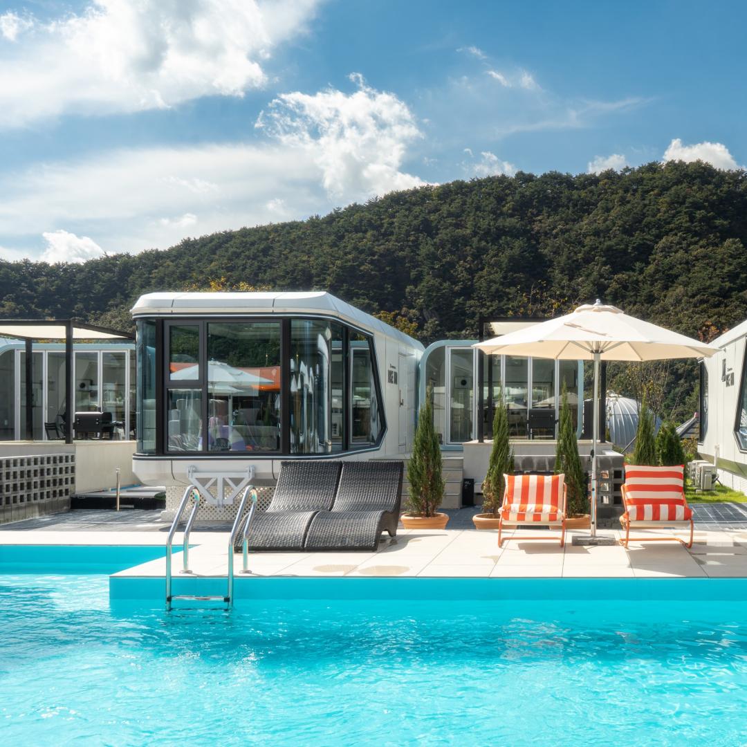 Portable 2 Stores Smart Space Capsule Movable Prefab Pod House Luxury Mobile Home With Kitchen And Bathroom