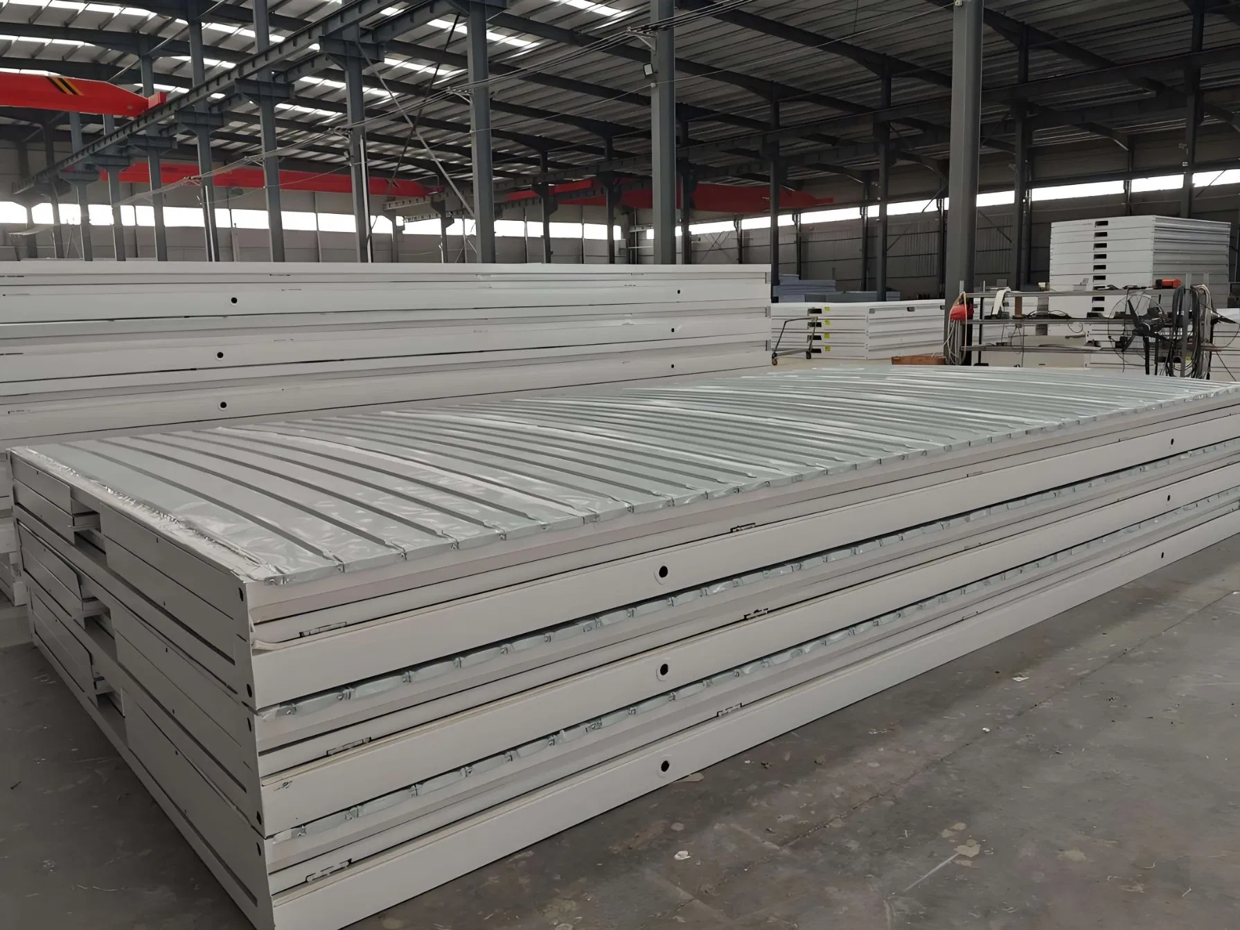 Prefabricated Folding Container House Emergency Shelter Modular Housing for Disaster Relief Refugee Camp Living Solution