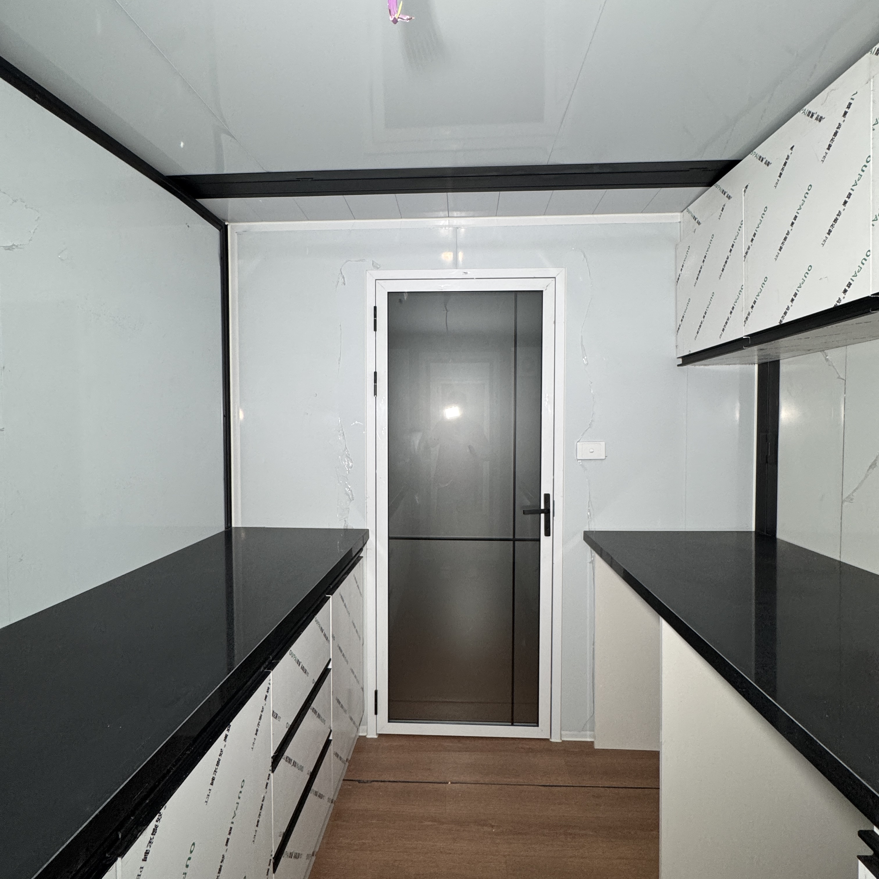 Windproof Waterproof Durable Steel Structure Prefabricated Modular Integrated House Modern Luxury Container Villa Hotel More 5