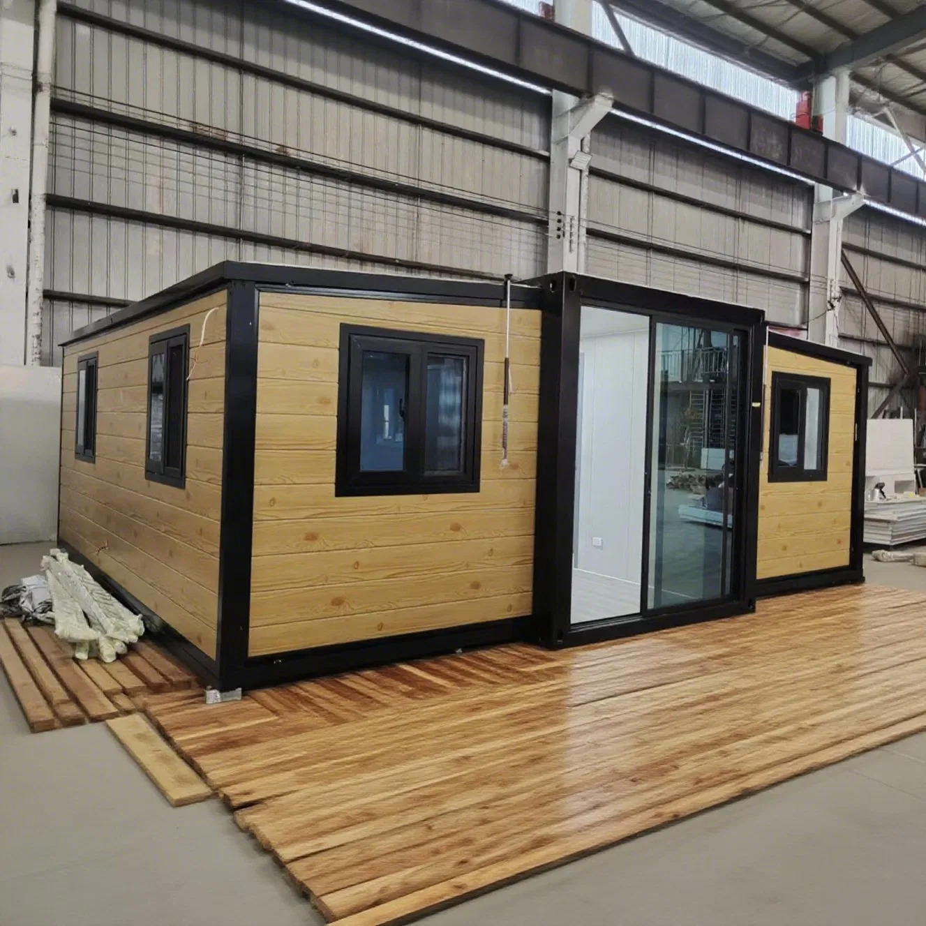 Portable Expandable Camp Housing with Toilet, Shower and Kitchenette