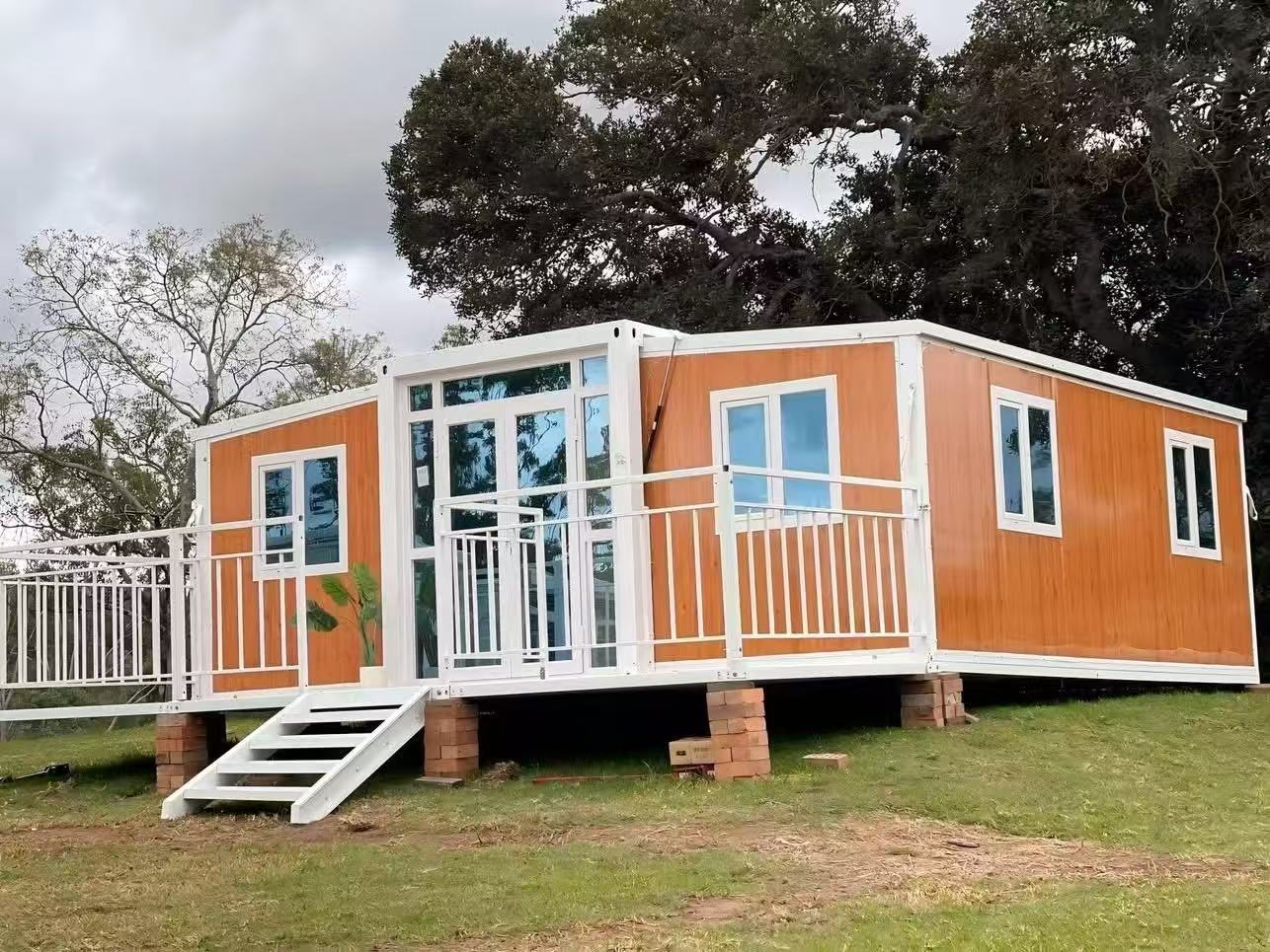 Open Plan Expandable Steel Container House 20ft 40ft Spacious Prefab Home for Apartment Office Villa Use