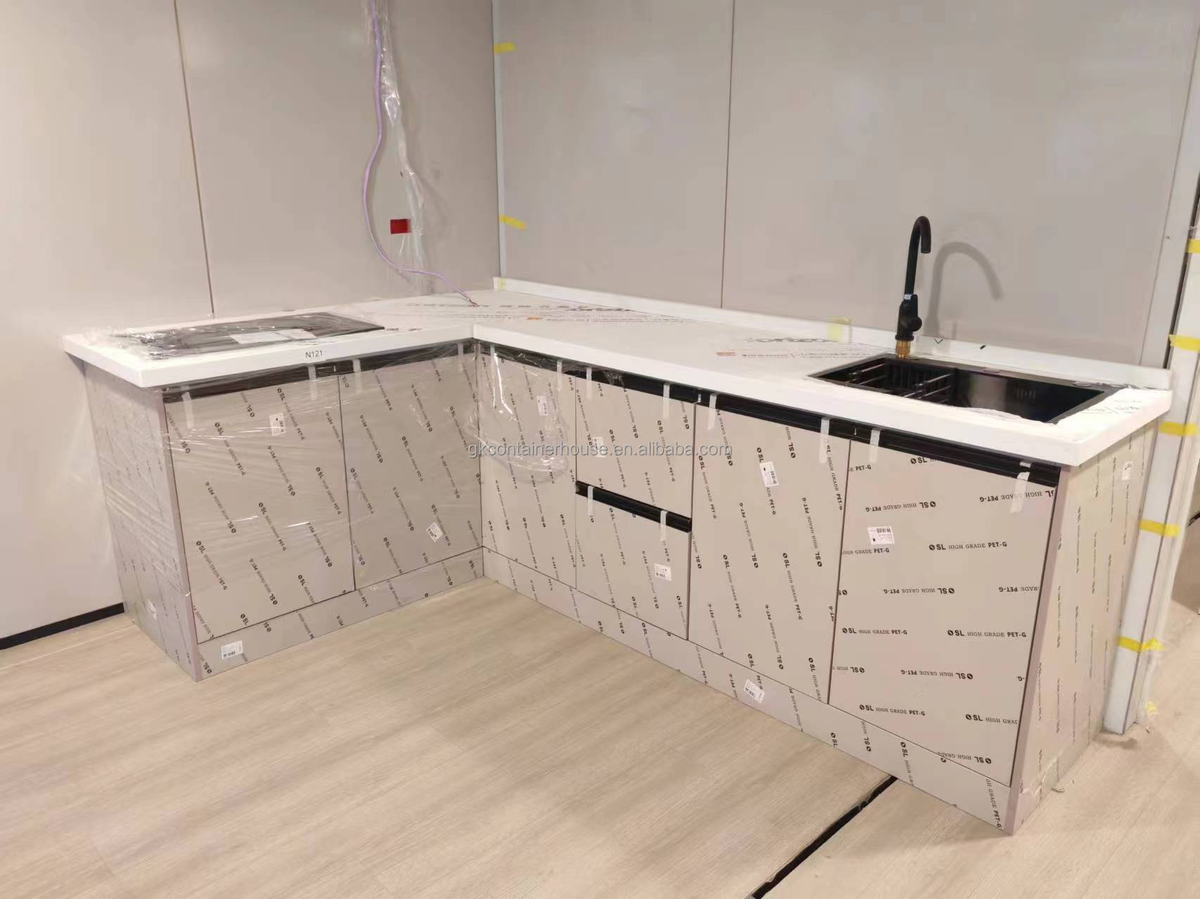 Expandable Modular Container House with Bedroom Kitchen and Toilet for Worker Camp