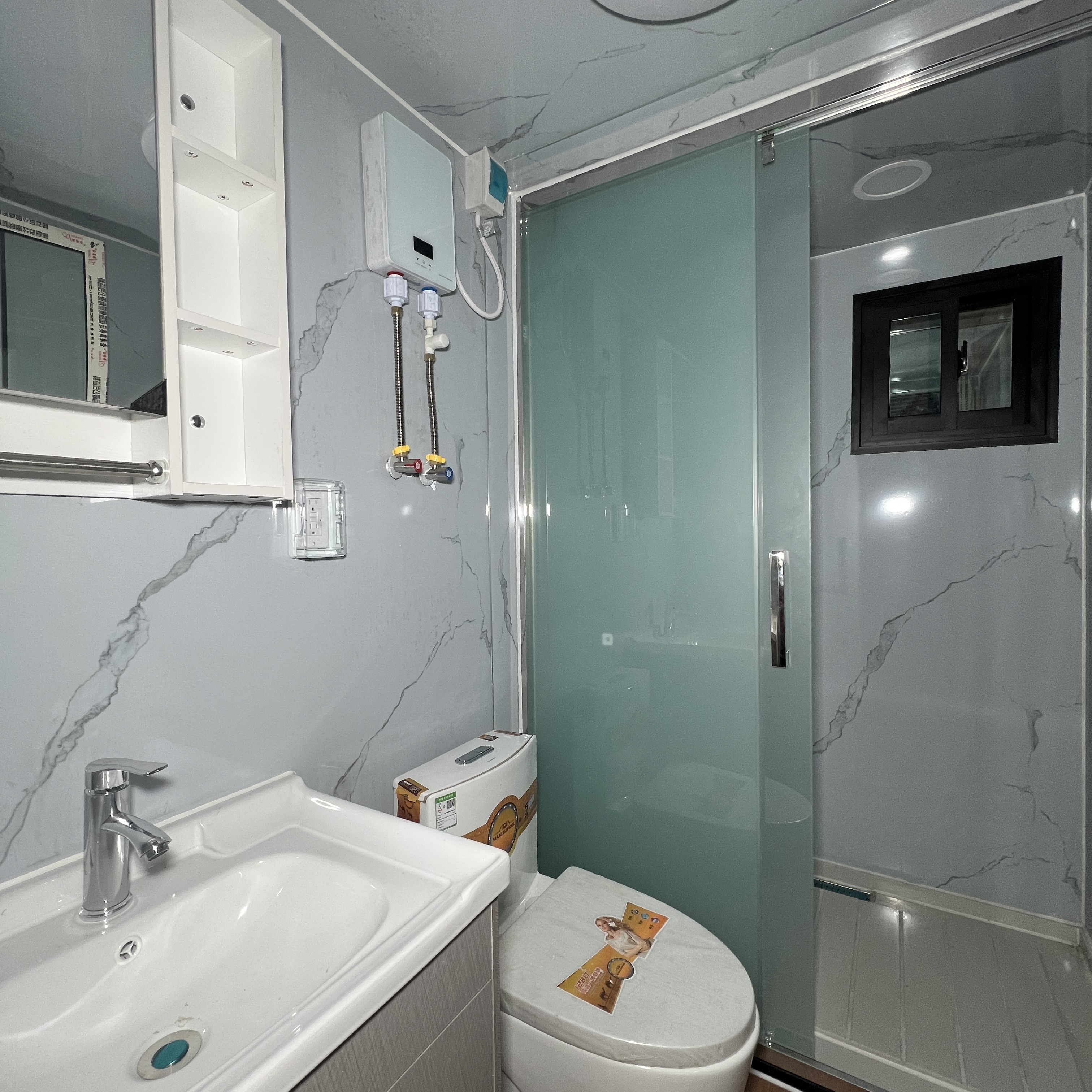 Customizable 2-Bedroom Expandable Container House Sandwich Panel Modern Design Waterproof Anti-Rust for Camping Villa Hotel Use
