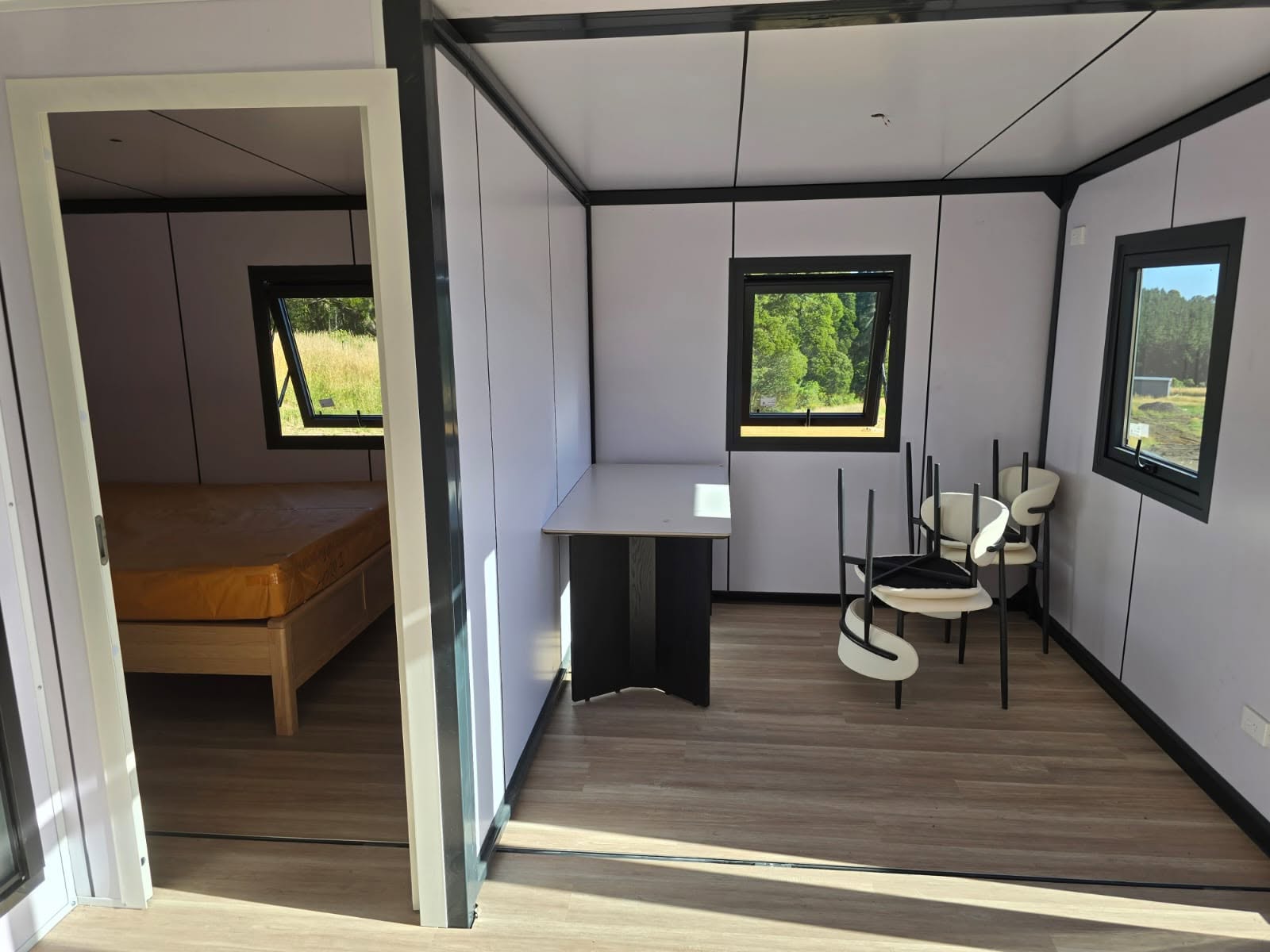 20ft Luxury Expandable Breathable Container House Double Wing For Living And Office Building Prefab Tiny Home With Modern Design