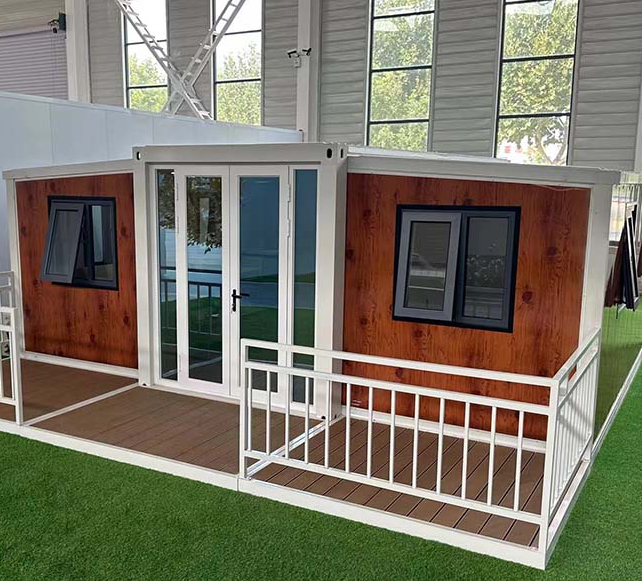 Modern 20 FT Expandable Steel Folding Container House Prefabricated 2 Bedroom Villa Office Building 40ft Commercial School