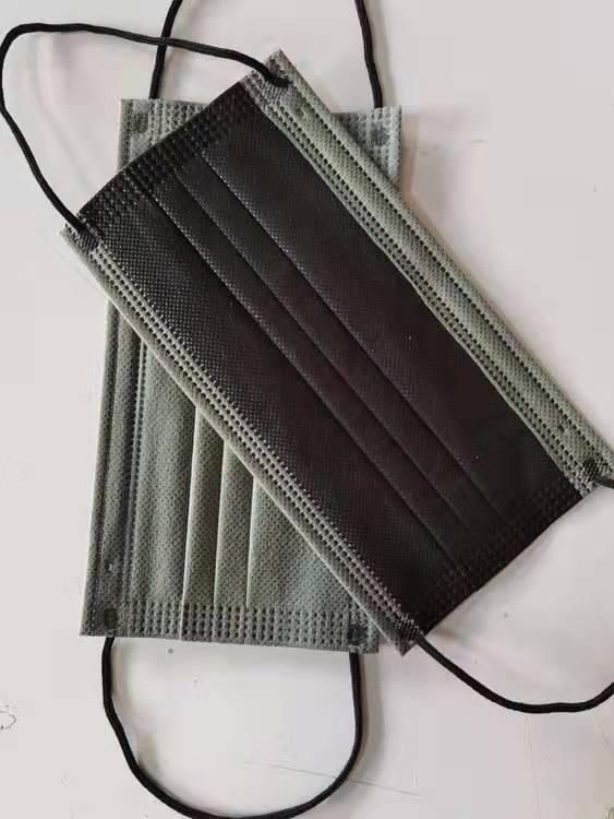 Máscara desechable de tela con estampado navideño 3 Ply, máscara civil protectora contra el polvo para uso diario de adultos y niños