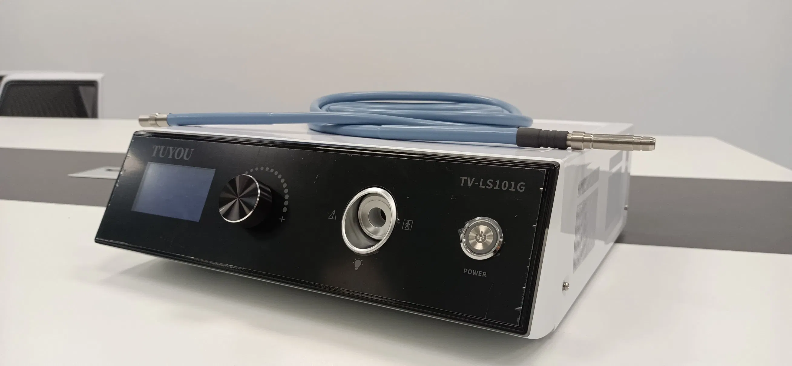 Tuyou Medical Endoscopic Cold Light Source 120W Can Be Used for Laparoscopic Surgery