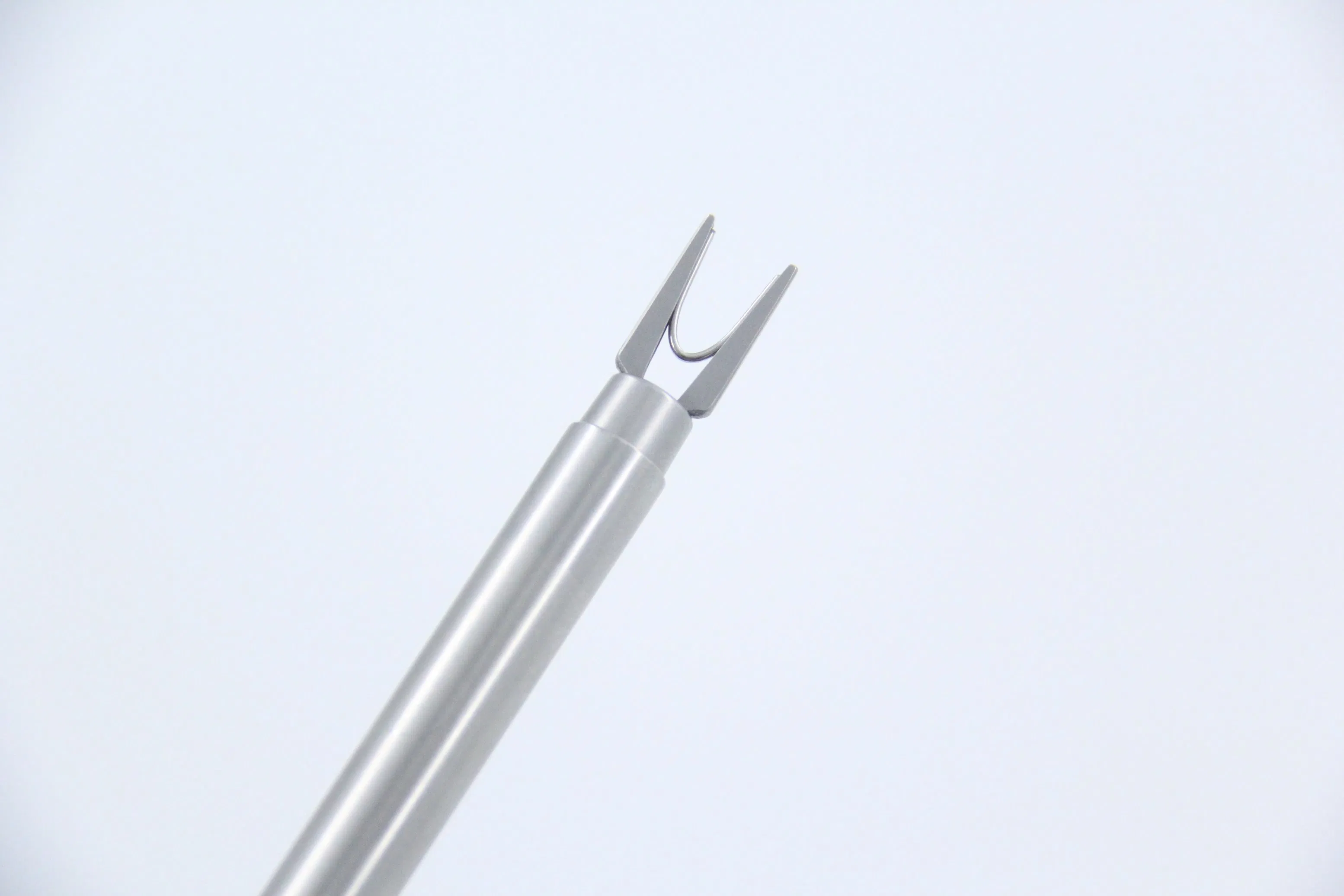 Laparoscopic Surgical Instrument Clip Appliers for Titanium Ligating Clips