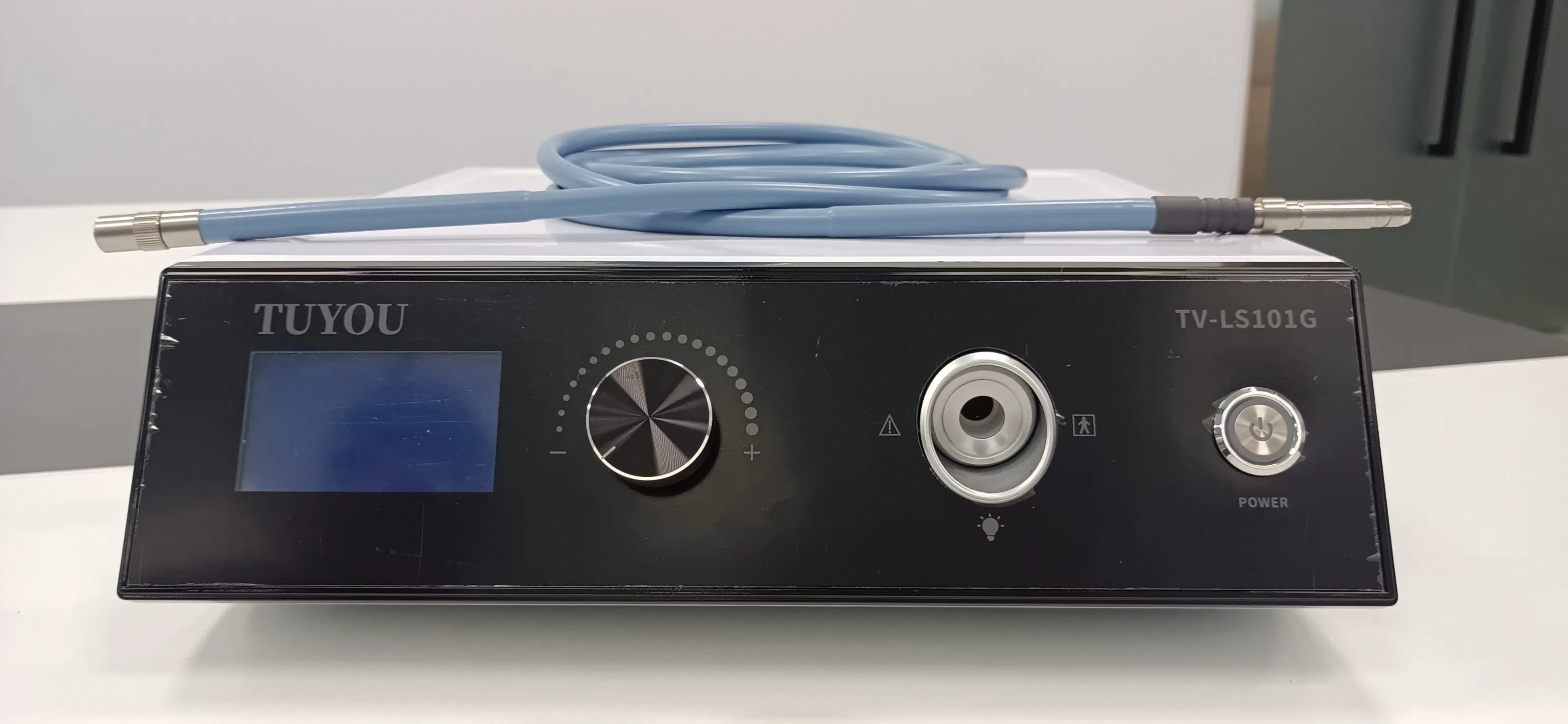 Tuyou Medical Endoscopic Cold Light Source 120W Can Be Used for Laparoscopic Surgery
