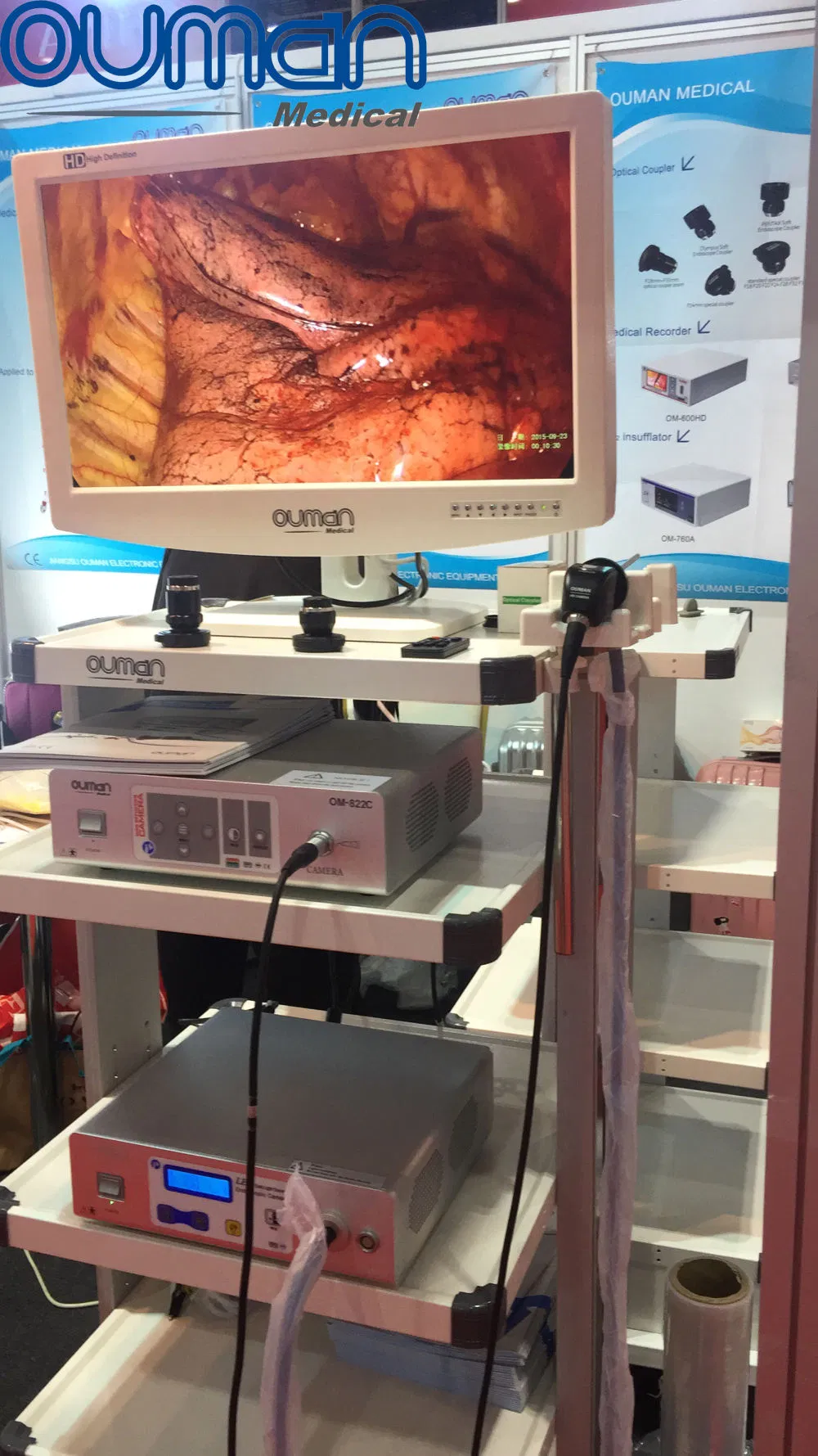 Ouman Endoscopy Camera System with Om-2410HD Medical Grade LCD Monitor