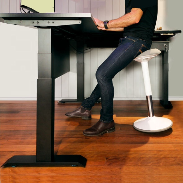 Adjustable Ergonomic Active Balance Standing Table Desk Office Chair Modern Fabric Rocking Stand up Wobble Stool New Design