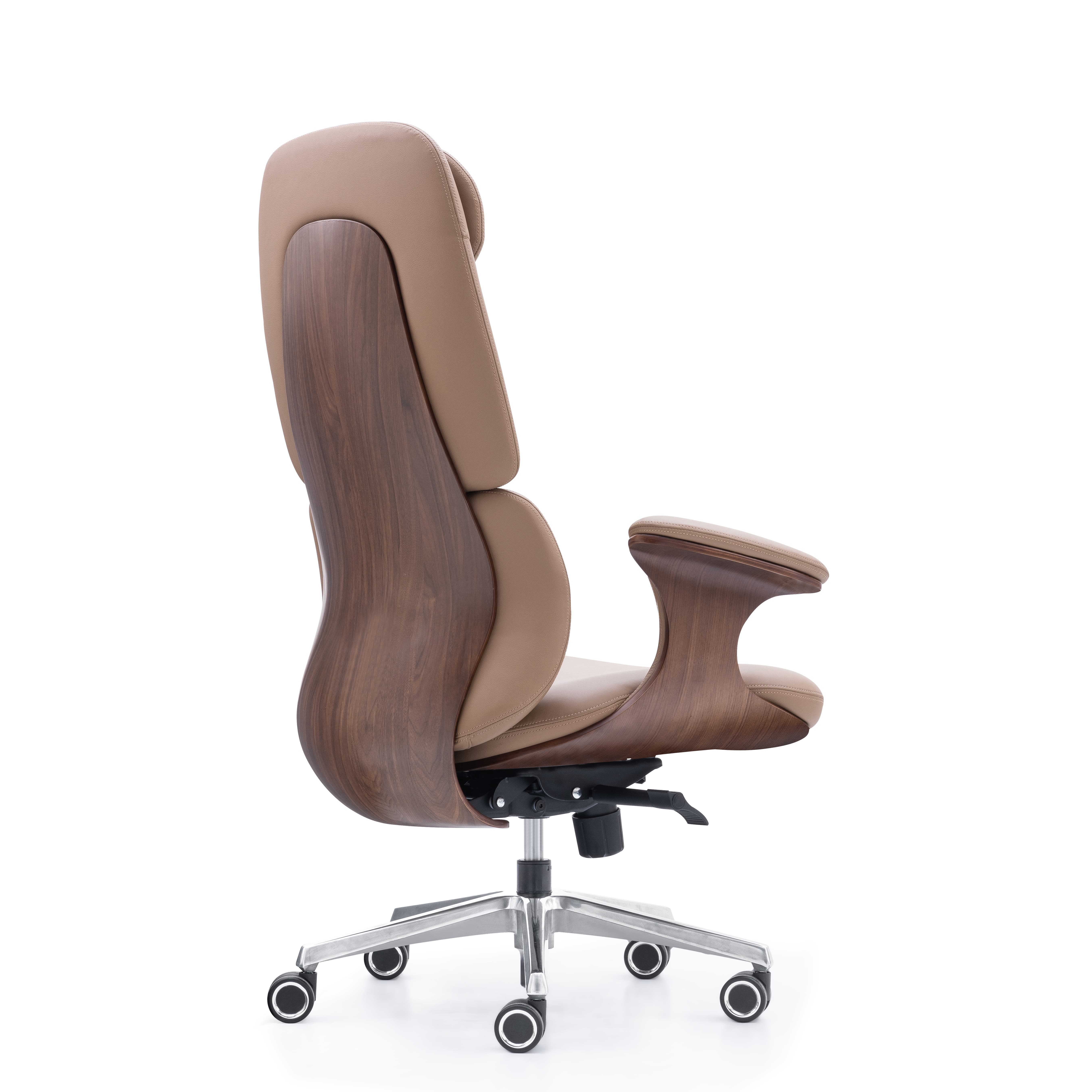 Luxury Ivory Leather Executive Office Chair Patented Design Ergonomic Cashew Shape Chair OEM Available for Middle East Market