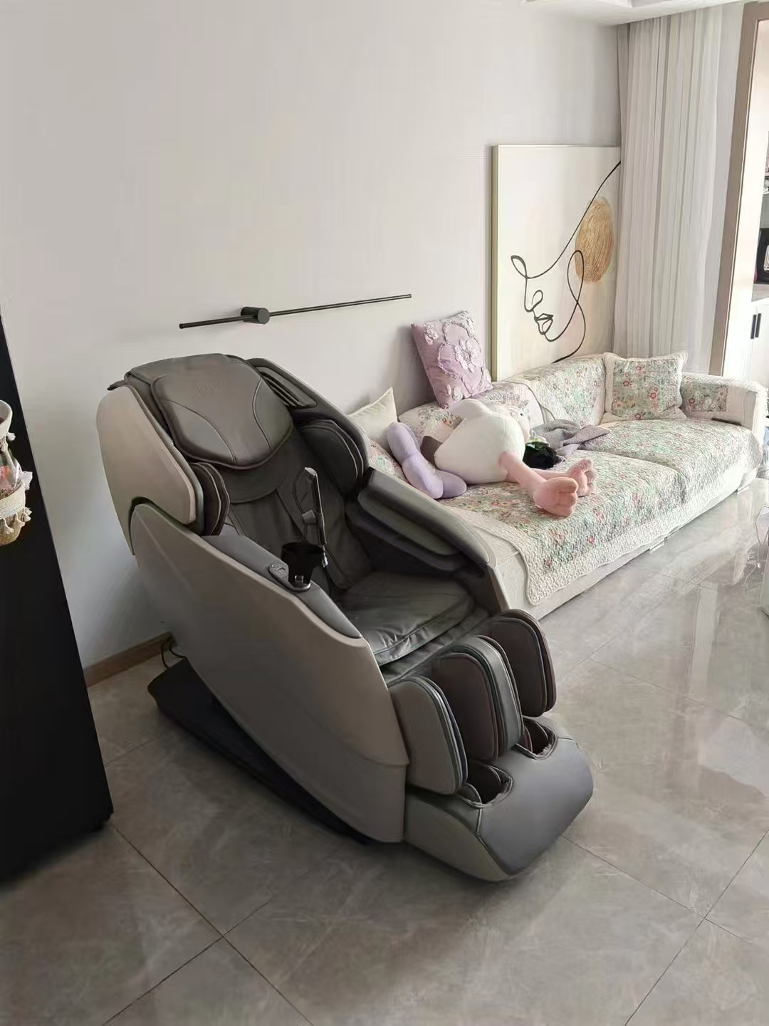 Ailisi Smart App Controlled Bluetooth Enabled Full Body Luxury Multi-function Automatic Electric Massage Chair Household