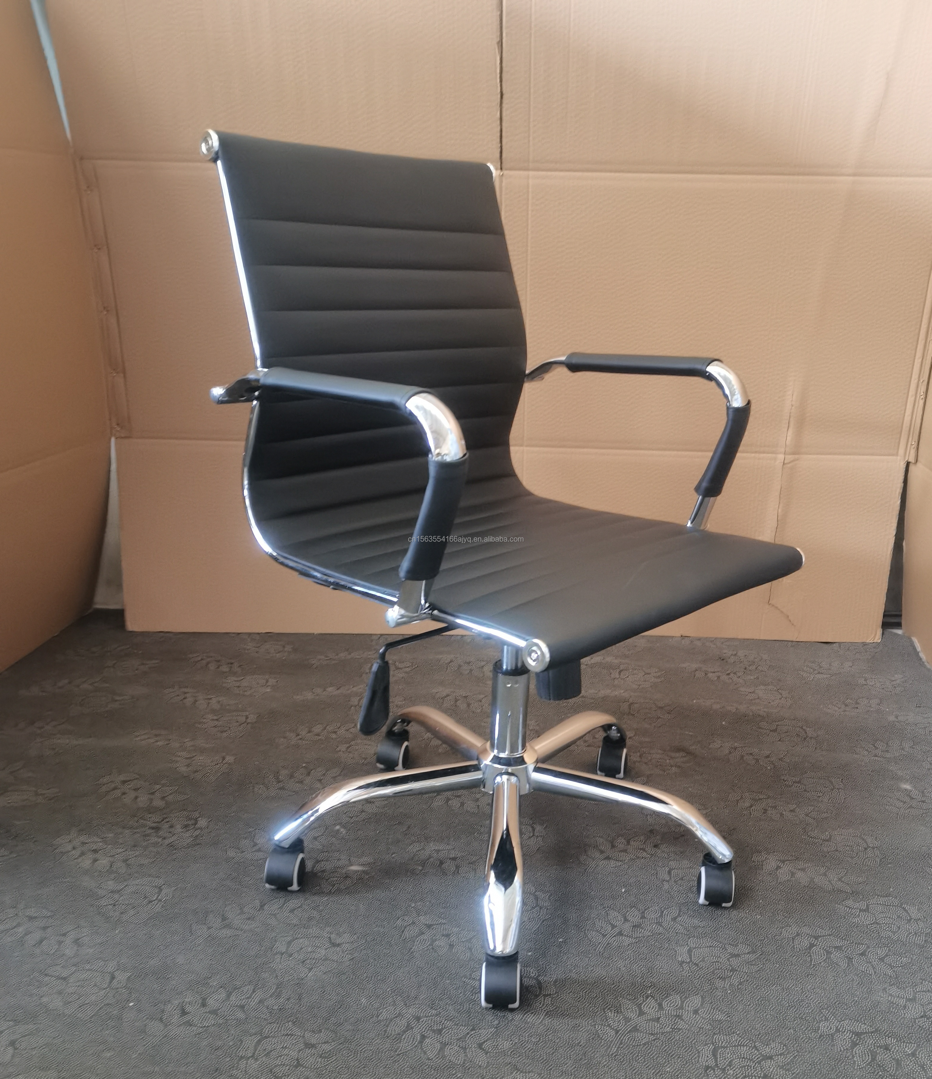 Modern Executive PU Leather Ergonomic Office Chair with Adjustable Height-Home Office &amp; Hotel Use
