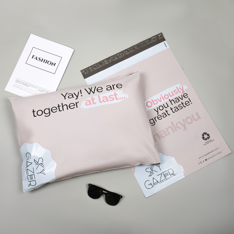 Custom Printed logo Poly Mailer Bags High Quality Resealable Shipping Bags for Delivery Tear Proof Courier Shipping Mailing Bag
