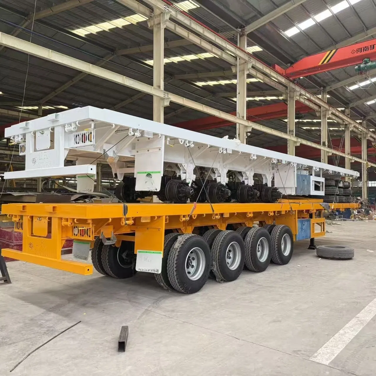 Reliable Container Transport Flatbed Semi-Trailer for All Conditions