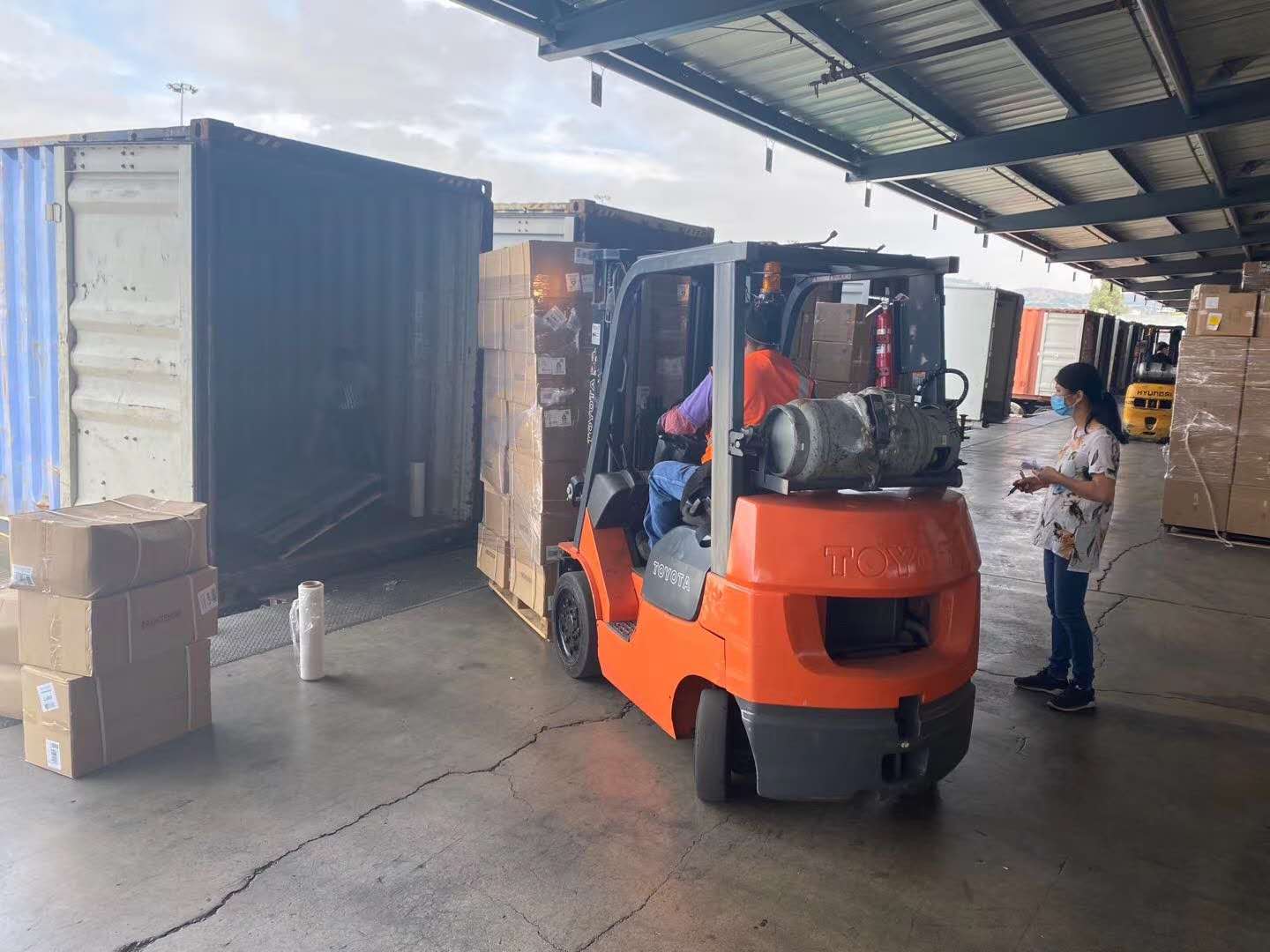 3PL warehouse warehousing Partner option China Shenzhen Yiwu Taizhou Shanghai UK Australia FBA Canada USA 3PL