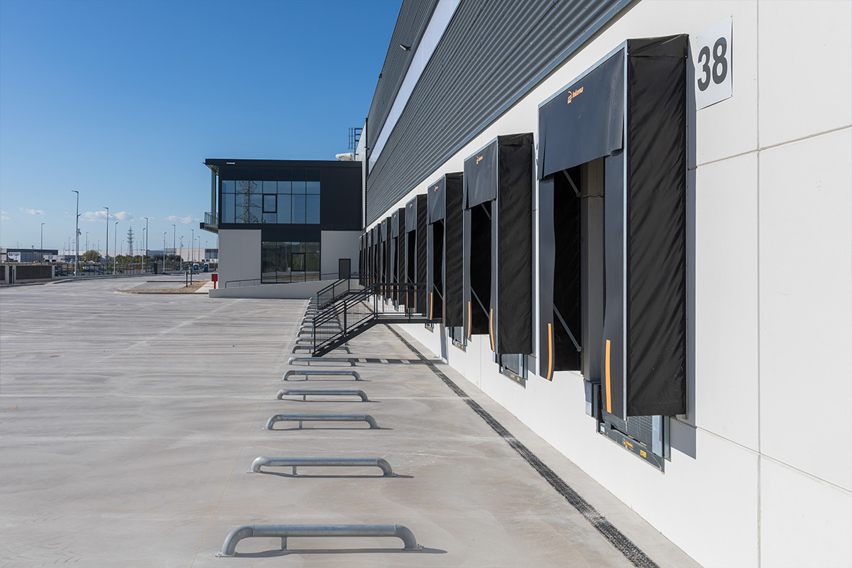 LCL Consolidation Services From Spain Cost Effective Less Container Load Shipping With Warehousing and Door to Door Delivery