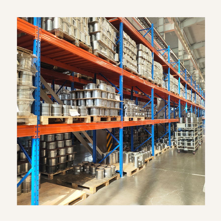 Industrial Heavy Duty Cold Rolled Steel Selective Push-Back Pallet Shelving Units Corrosion Protection Space-Saving Pallet Rack