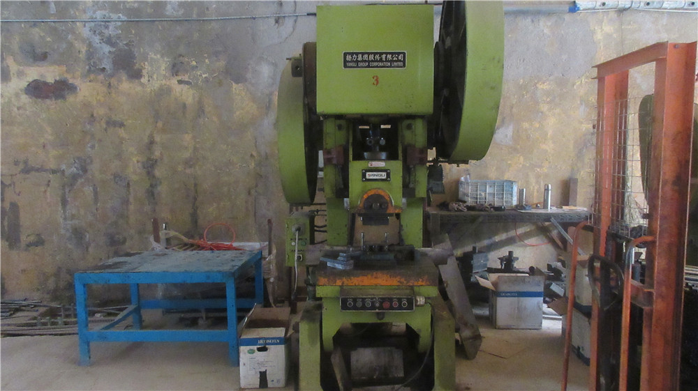 CNC Punching Machine