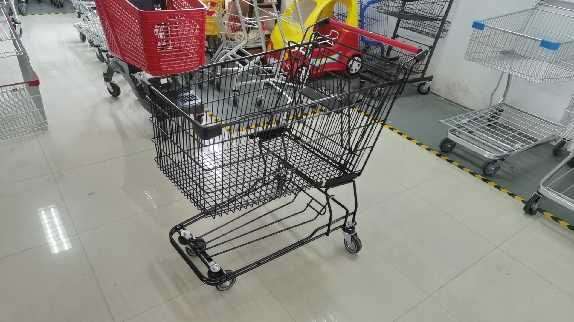 European Style Escalator Metal Shopping Trolley Large Capacity Supermarket Of180L