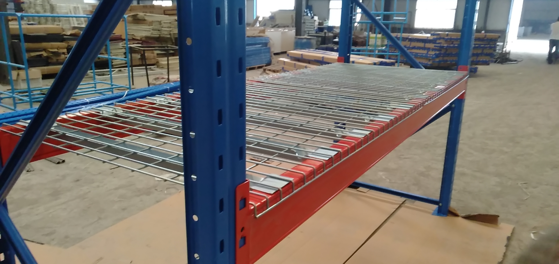 Steel wire decking options