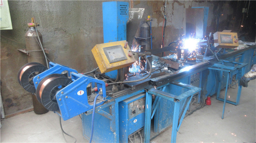 Automatic Structural Welder