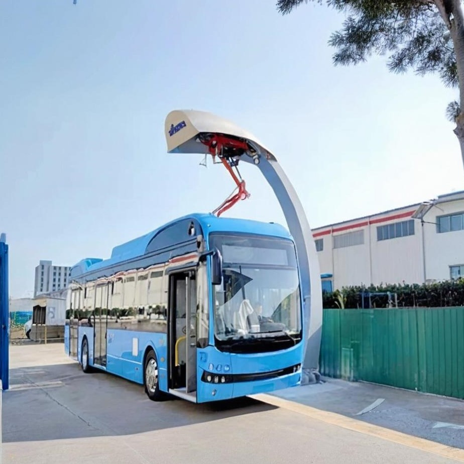 Hici 300kw 500A Overhead Pantograph Fast Charger Supporting CCS and Ocpp Protocols