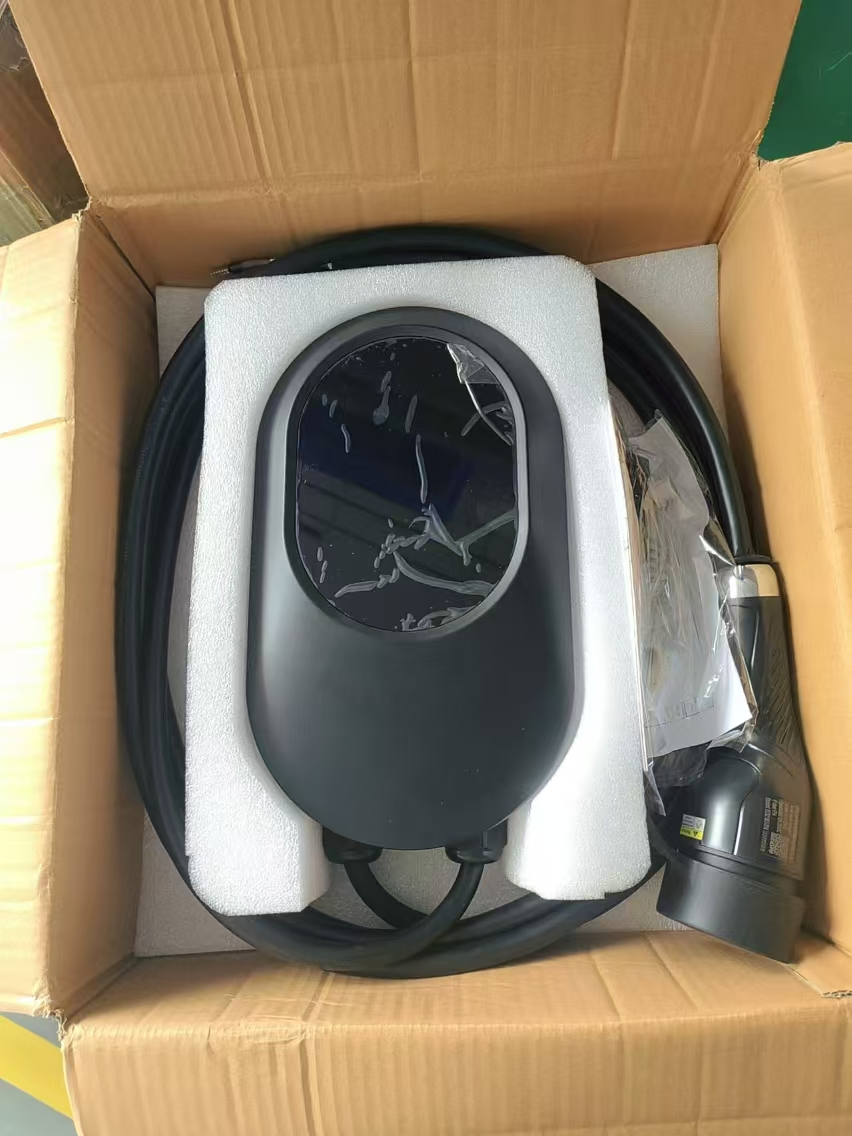 7/11/22kw 32A Single Port Wall Box Type2 EV AC Electric Car/Vehicle/Battery Charger with Ocpp Protocol and CE Certificate