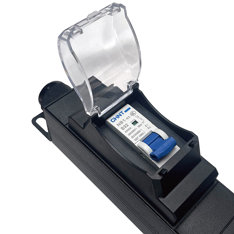 High-Performance 240V 30A Metered Rack Power Distribution Unit