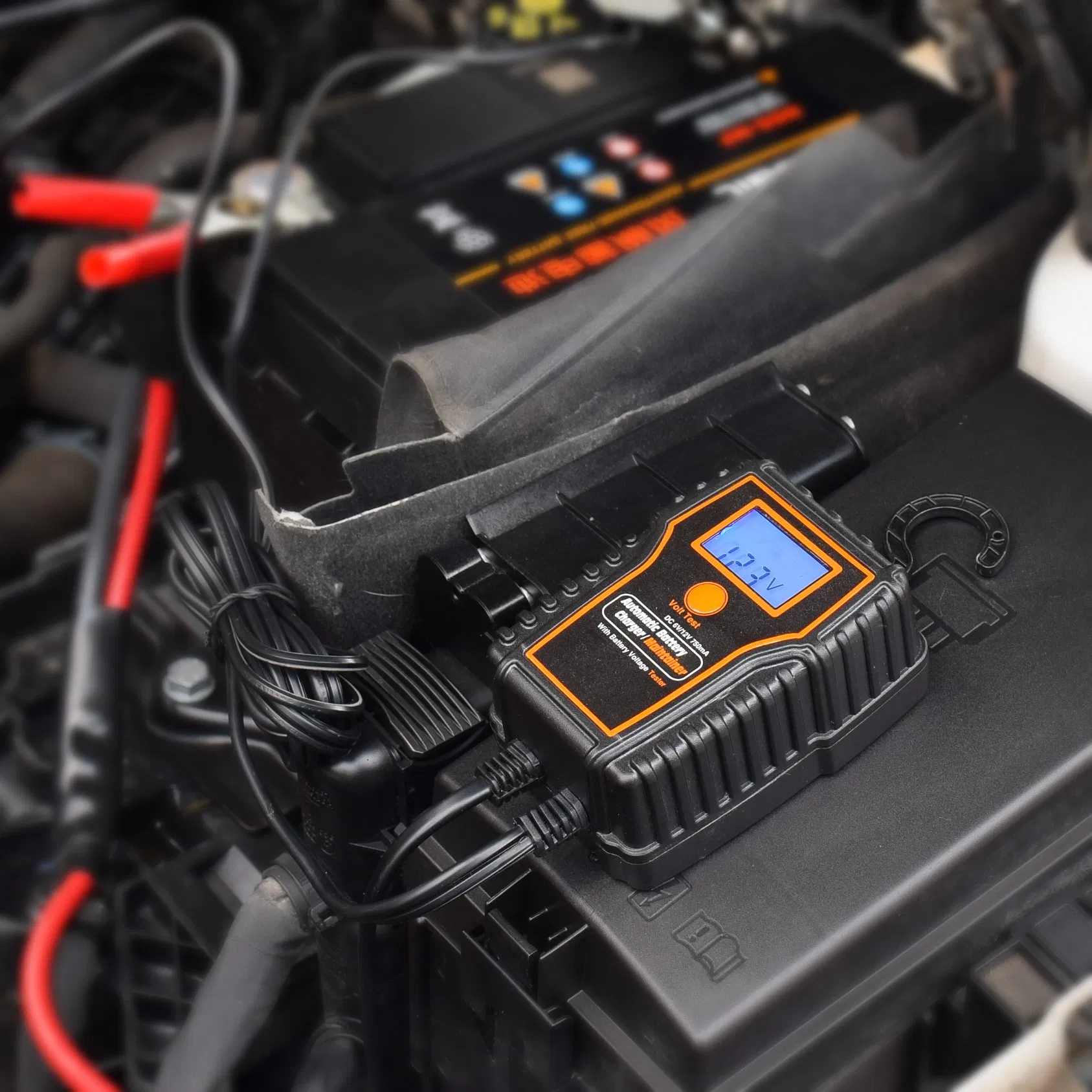 LCD Display Portable 12V 750mA Motorcycle Smart Car Battery Charger Trickle Charger Maintainer with Battery Tester Function