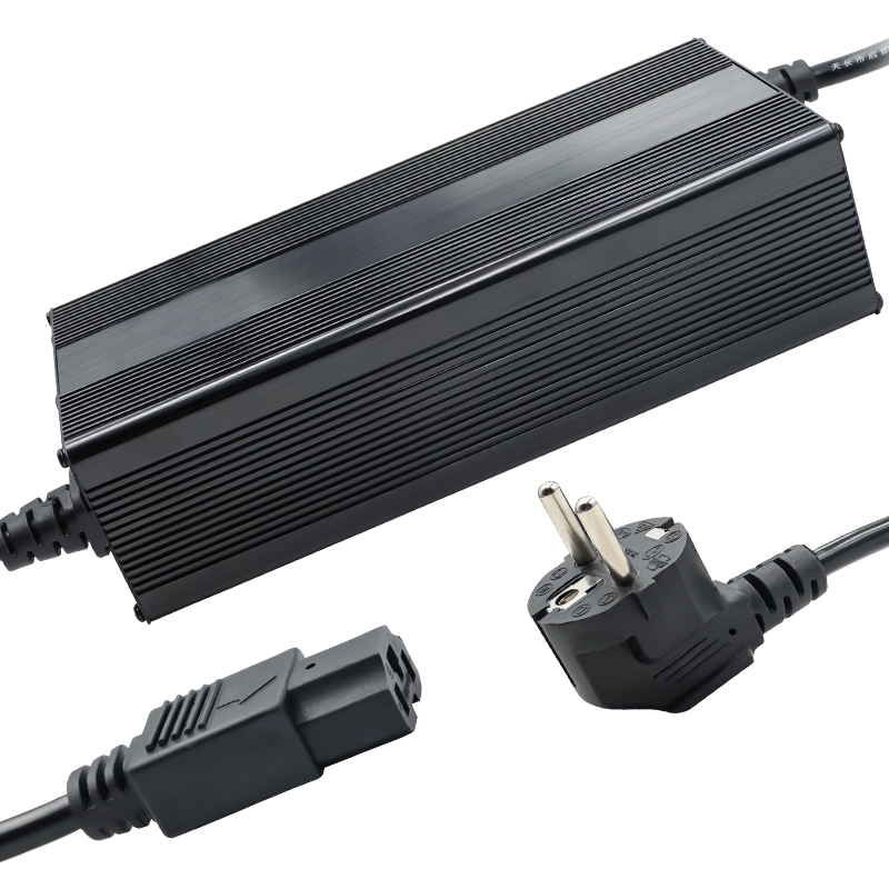 Hot Selling 48V 6A Intelligent LiFePO4 Li-ion Battery Charger for Forklift Truck