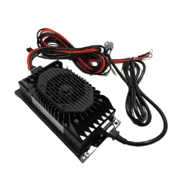 12V 24V Charger Detail 1