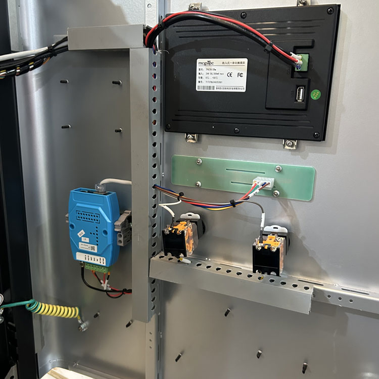 Agv Wireless Battery Charger Flexible 48V50A 100A 200A High Frequency Intelligent Battery Charger for Transporter Forklift