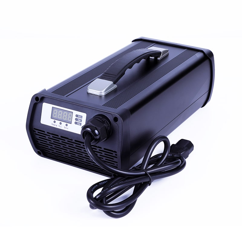 900W Battery Charger 21s 63V 67.2V LiFePO4 Batteries Chargers DC 75.6V/76.65V 10A 11.5A for Electric Forklifts