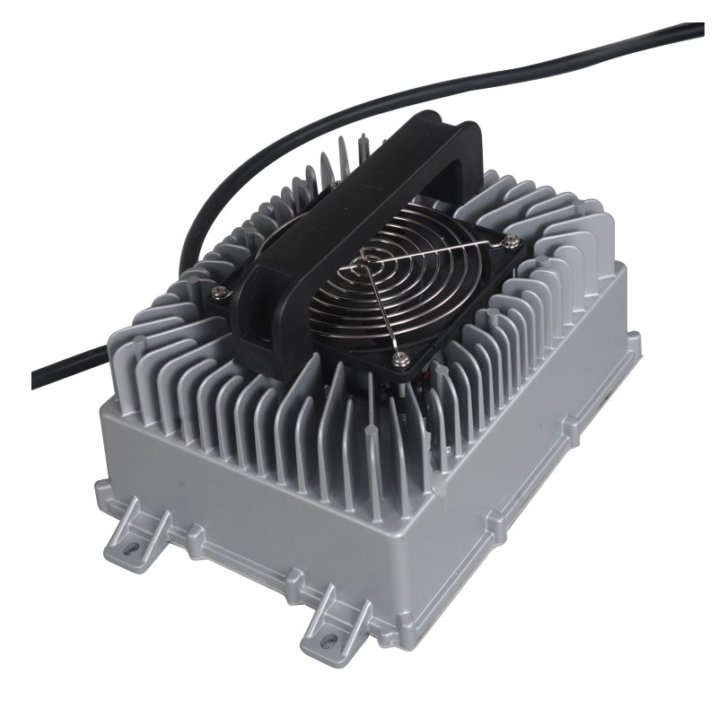 Smart IP67 Waterproof 3.3kw on Board Battery Charger for Lithium Lead-Acid Gel Battery on EV Golf Carts ATV Buses