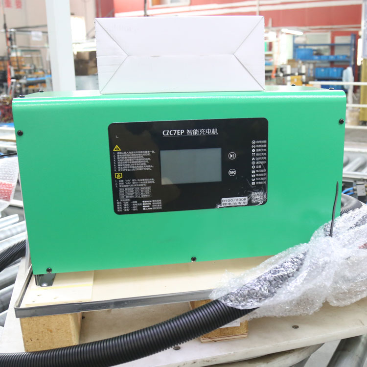 Rechargeable Industrial 100V 200A Three Phase Forklift Truck Lithium Battery Charger Czc7ep-D100V/200A with Display