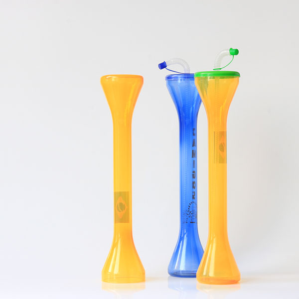 China Charmlite Party Plastic Long Neck Slush Yard Cup With Straw - 24 oz / 700 ml Manufacturer, Manufacturers