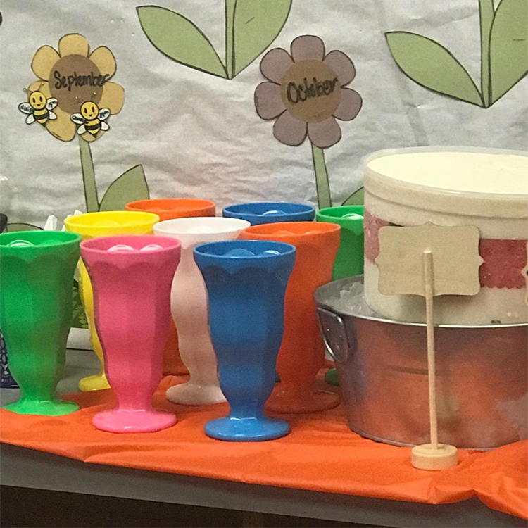 Wholesale 12oz Tulip Shaped Plastic Milkshake Cup Factory, Exporter