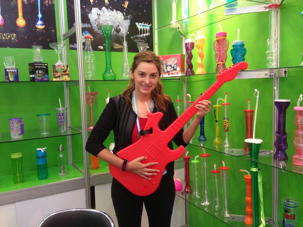Best Giant Guitar Plastic Yard- 140 oz / 4000ml Manufacturer, Pricelist